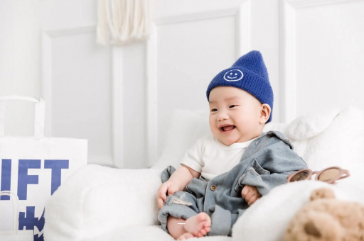 云梦宝宝躺着吃奶有影响吗